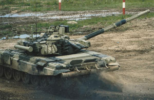 вооруженные силы, вооружение / Танками Т-90 Российская армия не может перевооружиться вот уже полтора десятка лет. Фото из книги «Оружие России»